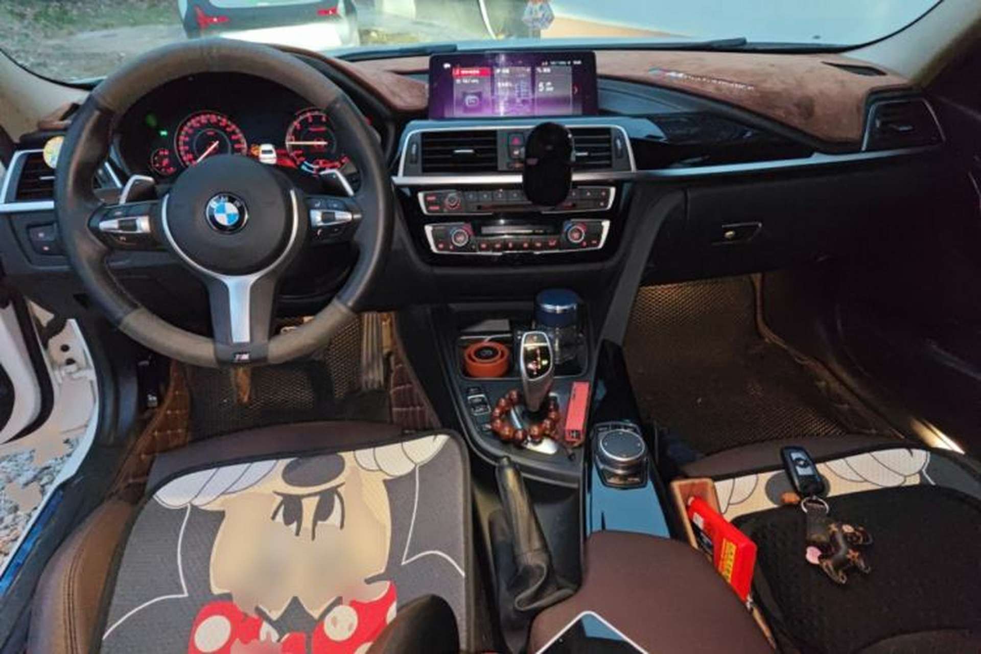 Used BMW 3 Series 2019 320Li M Sport Package Center Console
