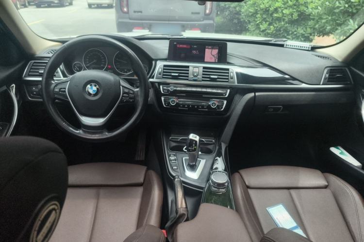 Used BMW 3 Series 2019 320Li Fashion Model Center Console