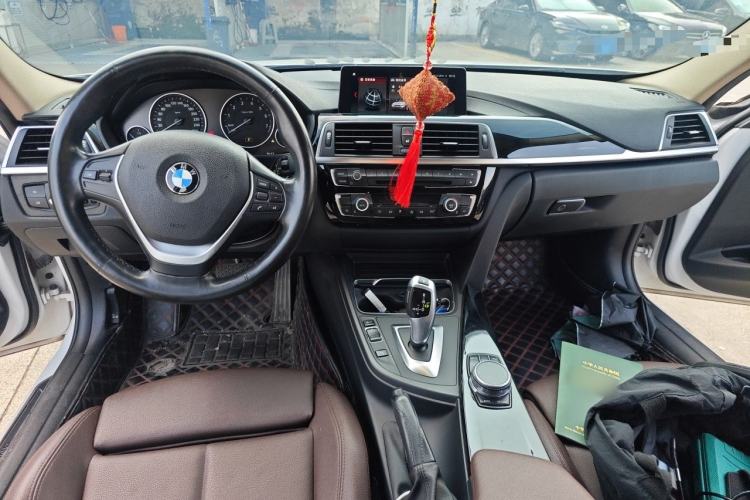 Used BMW 3 Series 2019 320Li Fashion Model Center Console