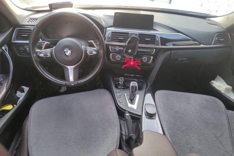 Used BMW 3 Series 2019 320Li M Luxury Package Center Console