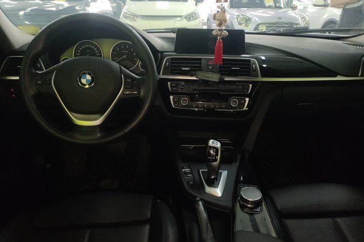 Used BMW 3 Series 2019 320Li Fashion Model Center Console