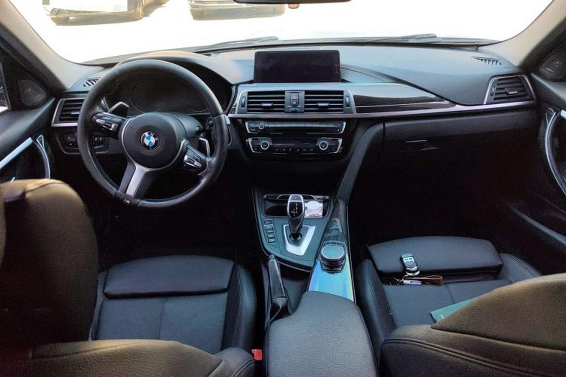 Used BMW 3 Series 2019 320Li M Sport Night Edition Center Console