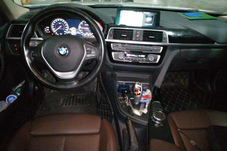 Used BMW 3 Series 2019 320Li Fashion Model Center Console