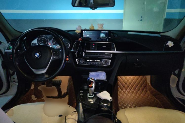 Used BMW 3 Series 2019 320Li xDrive Fashion Model Center Console