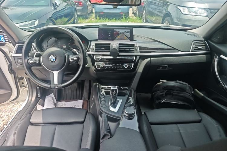 Used BMW 3 Series 2019 320Li M Sport Night Edition Center Console
