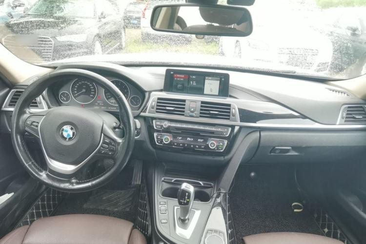 Used BMW 3 Series 2019 320Li Fashion Model Center Console