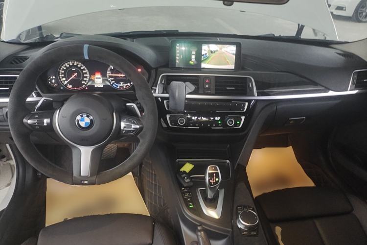 Used BMW 3 Series 2019 320Li M Sport Night Edition Center Console