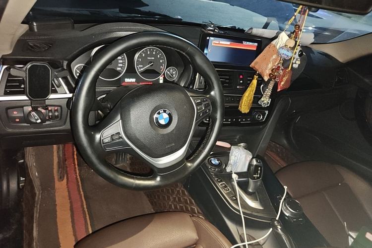 Used BMW 3 Series 2019 320Li Fashion Model Center Console
