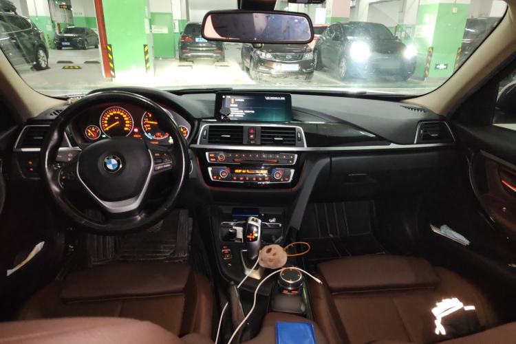 Used BMW 3 Series 2019 320Li Fashion Model Center Console