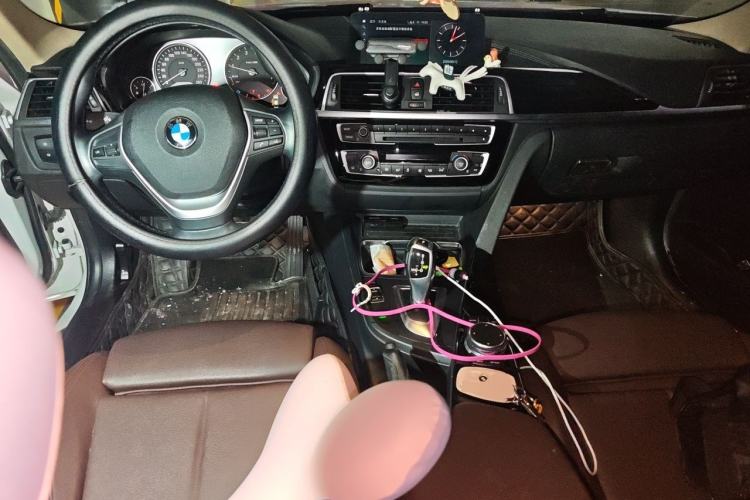Used BMW 3 Series 2019 320Li Fashion Model Center Console