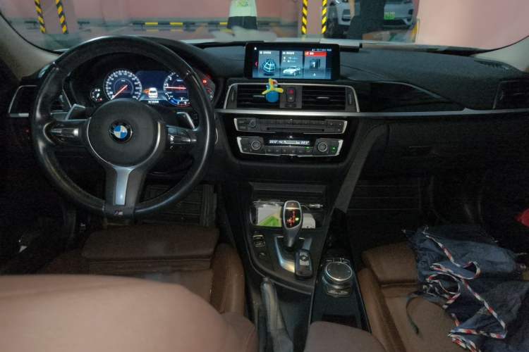Used BMW 3 Series 2019 320Li M Luxury Package Center Console