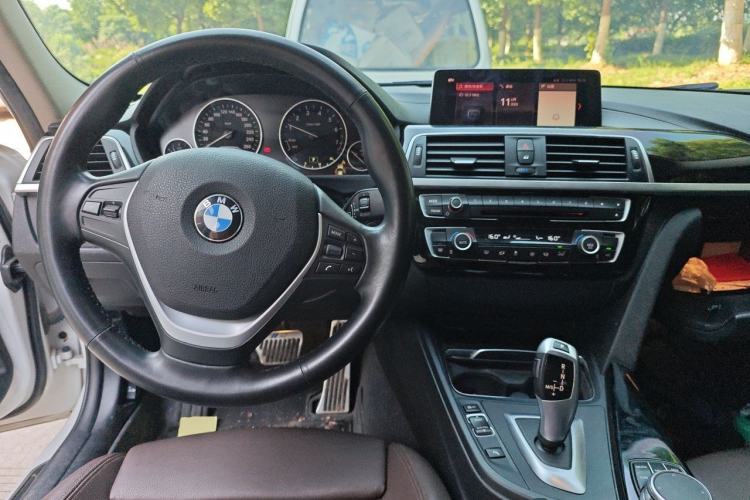 Used BMW 3 Series 2019 320Li Fashion Model Center Console
