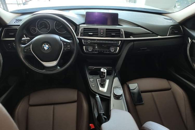 Used BMW 3 Series 2019 320Li Fashion Model Center Console