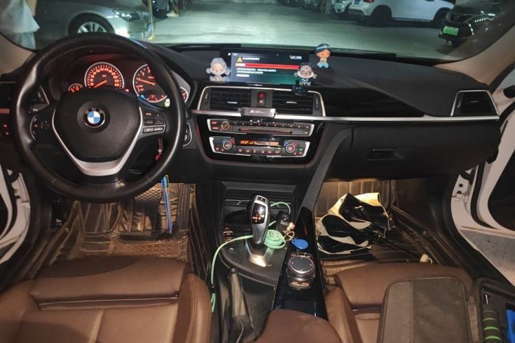 Used BMW 3 Series 2019 320Li Fashion Model Center Console