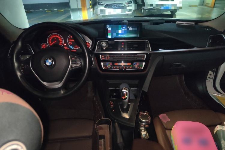 Used BMW 3 Series 2019 320Li Fashion Model Center Console