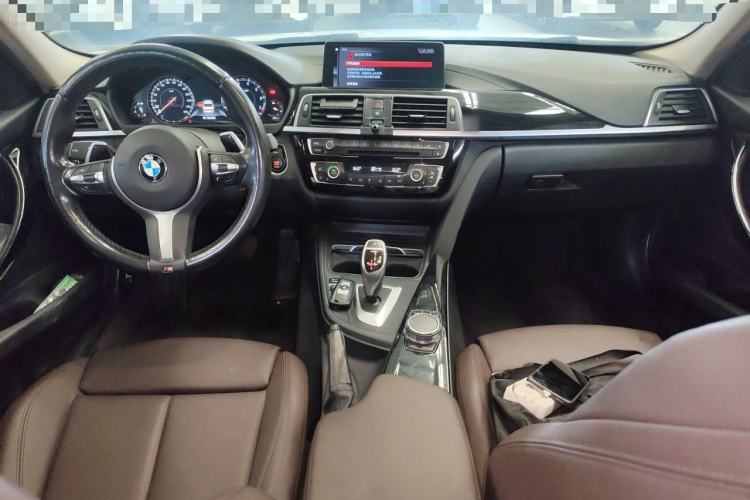 Used BMW 3 Series 2019 320Li M Sport Package Center Console