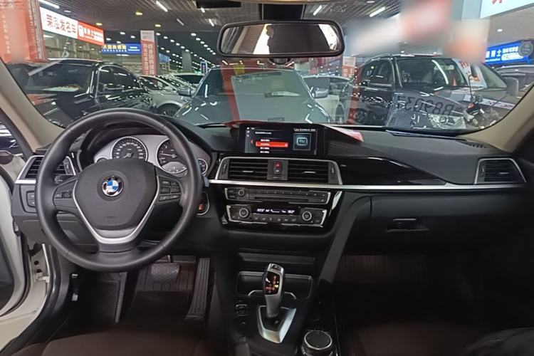Used BMW 3 Series 2019 320Li Fashion Model Center Console