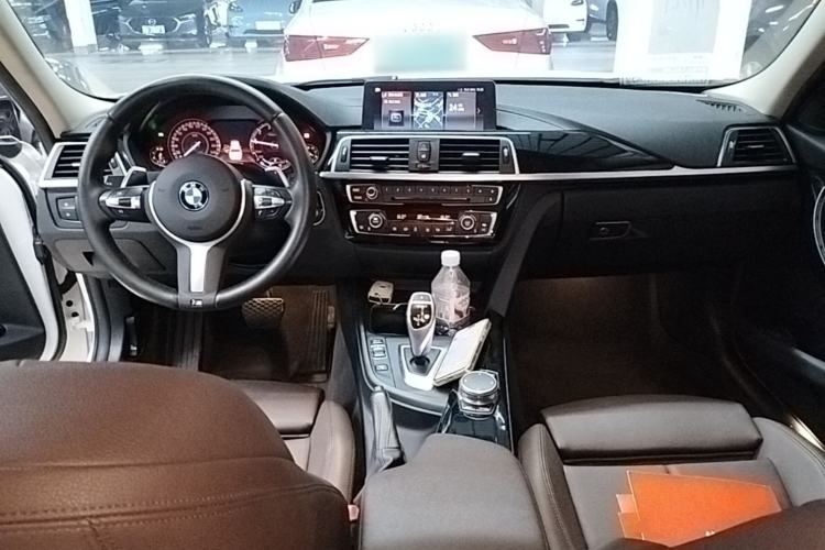 Used BMW 3 Series 2019 320Li M Luxury Package Center Console