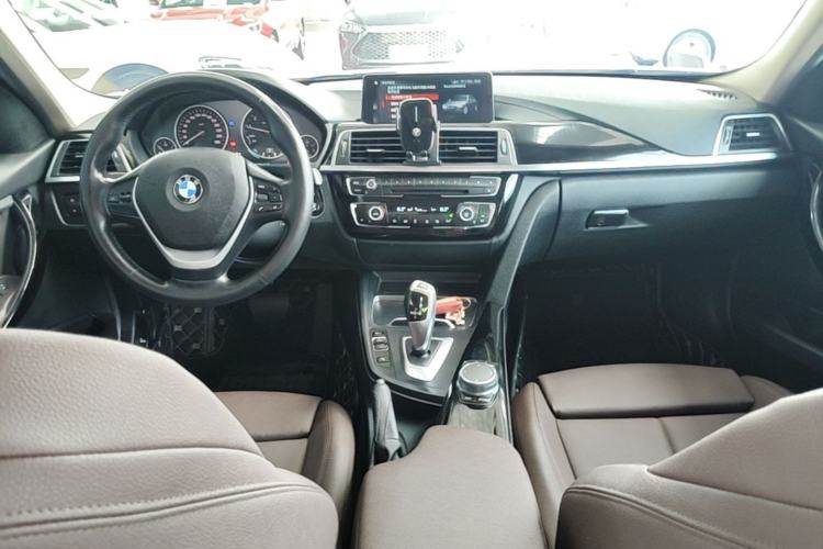 Used BMW 3 Series 2019 320Li Fashion Model Center Console