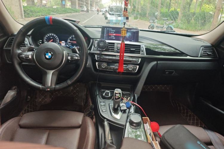 Used BMW 3 Series 2019 320Li M Sport Package Center Console
