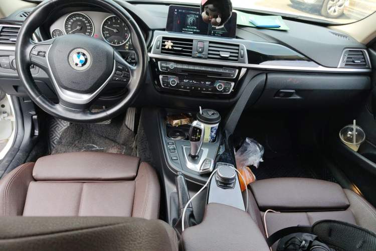 Used BMW 3 Series 2019 320Li Fashion Model Center Console