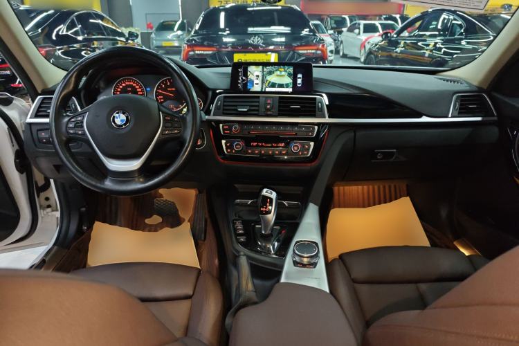 Used BMW 3 Series 2019 320Li Fashion Model Center Console