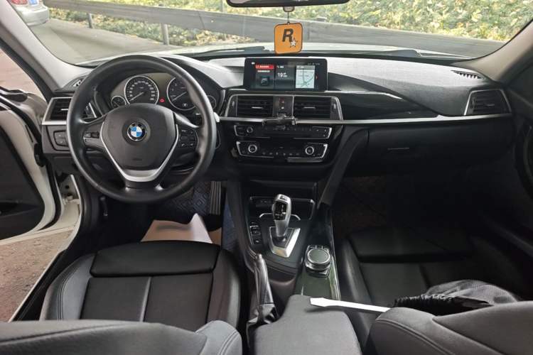 Used BMW 3 Series 2019 320Li Fashion Model Center Console