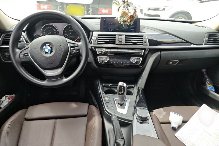 Used BMW 3 Series 2019 320Li Fashion Model Center Console