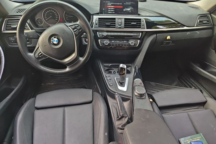 Used BMW 3 Series 2019 320Li Fashion Model Center Console