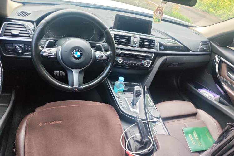 Used BMW 3 Series 2019 320Li M Sport Package Center Console