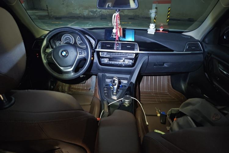 Used BMW 3 Series 2019 320Li Fashion Model Center Console