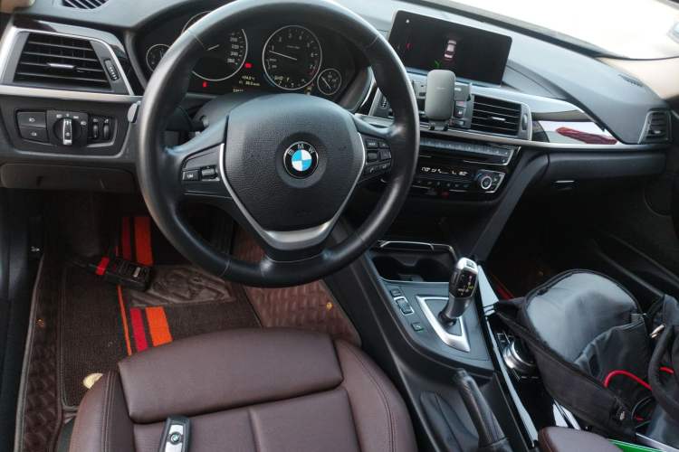 Used BMW 3 Series 2019 320Li Fashion Model Center Console