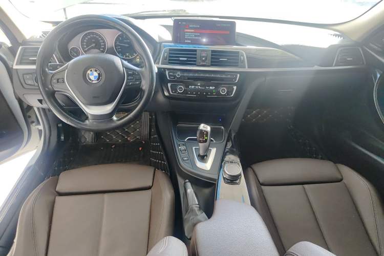 Used BMW 3 Series 2019 320Li Fashion Model Center Console