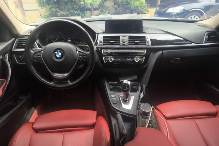 Used BMW 3 Series 2019 320Li Fashion Model Center Console