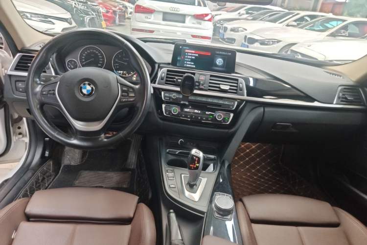 Used BMW 3 Series 2019 320Li Fashion Model Center Console