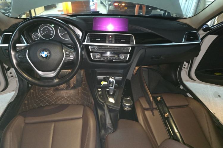 Used BMW 3 Series 2019 320Li Fashion Model Center Console