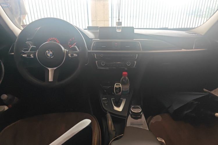 Used BMW 3 Series 2019 320Li M Luxury Package Center Console