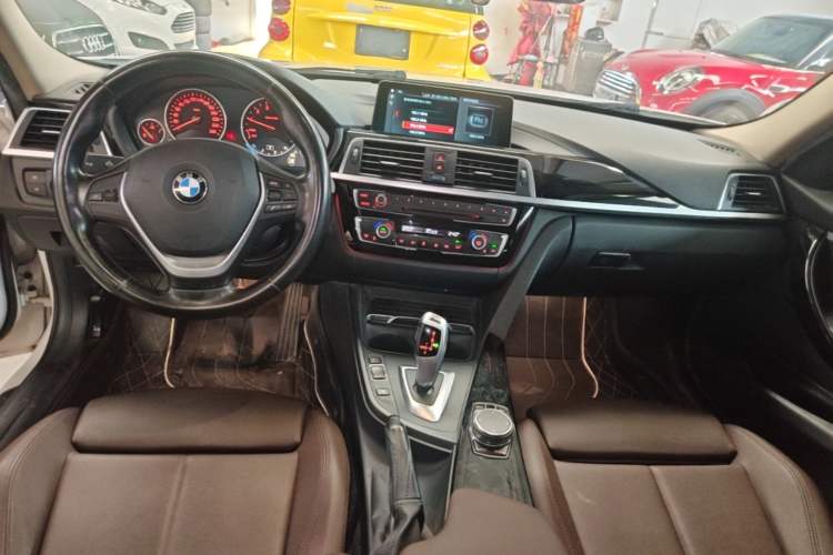 Used BMW 3 Series 2019 320Li Fashion Model Center Console