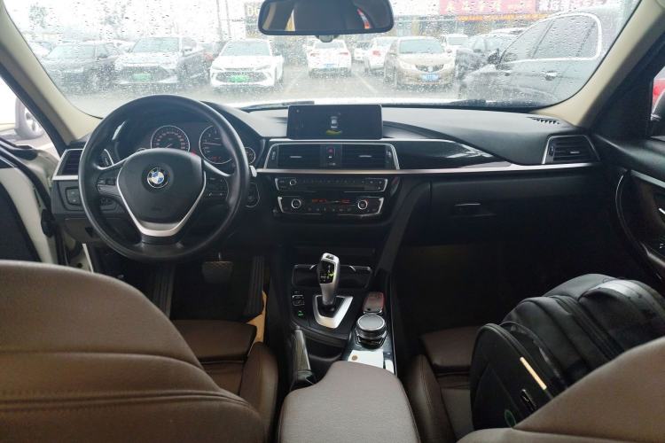 Used BMW 3 Series 2019 320Li Fashion Model Center Console