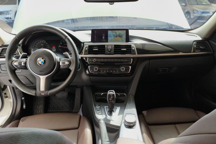 Used BMW 3 Series 2019 320Li M Sport Package Center Console