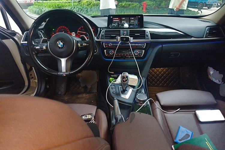 Used BMW 3 Series 2019 320Li M Sport Package Center Console