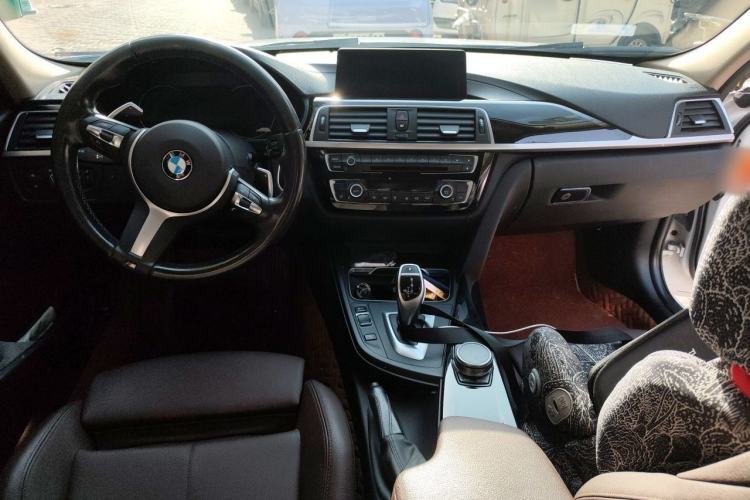 Used BMW 3 Series 2019 320Li M Luxury Package Center Console
