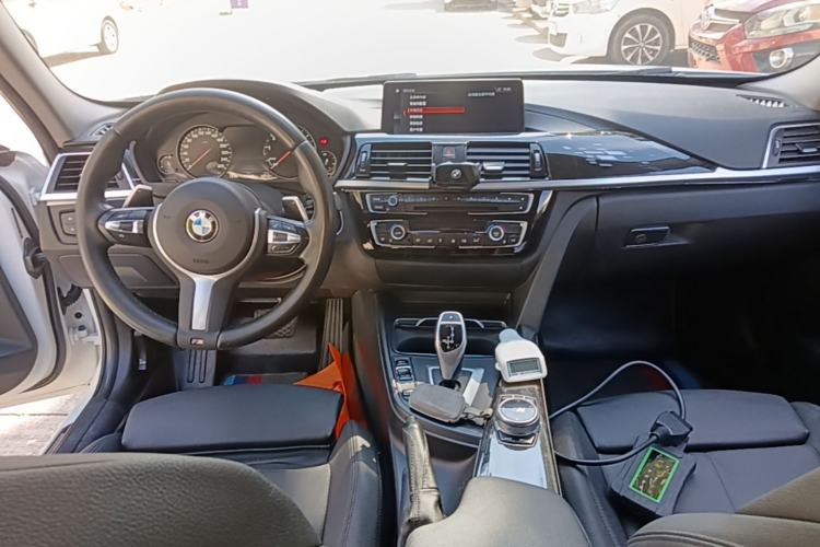 Used BMW 3 Series 2019 320Li M Sport Night Edition Center Console