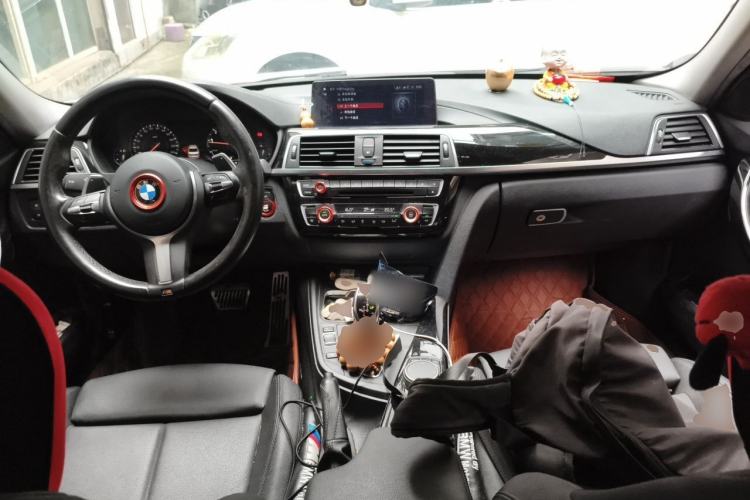 Used BMW 3 Series 2019 320Li M Sport Package Center Console