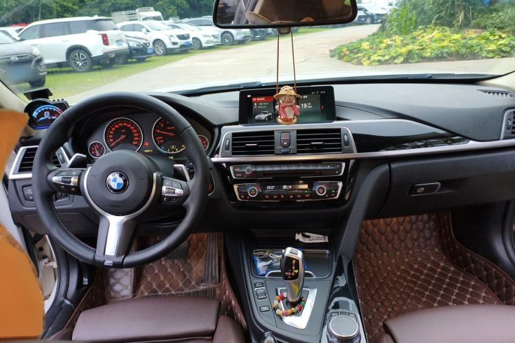 Used BMW 3 Series 2019 320Li Fashion Model Center Console