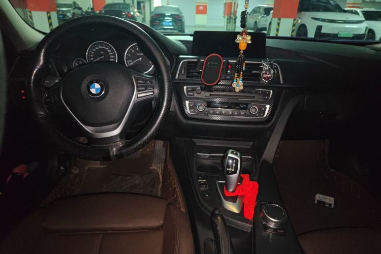 Used BMW 3 Series 2019 320Li xDrive Fashion Model Center Console
