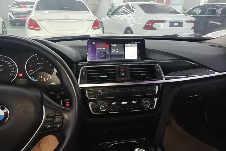 Used BMW 3 Series 2019 320Li Fashion Model Center Console