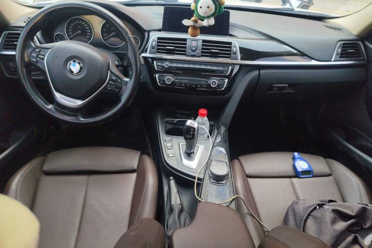 Used BMW 3 Series 2019 320Li Fashion Model Center Console