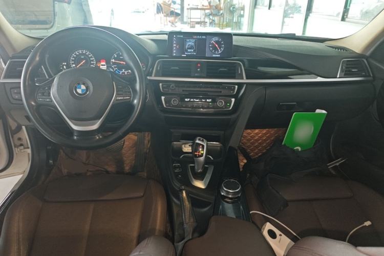 Used BMW 3 Series 2019 320Li Fashion Model Center Console