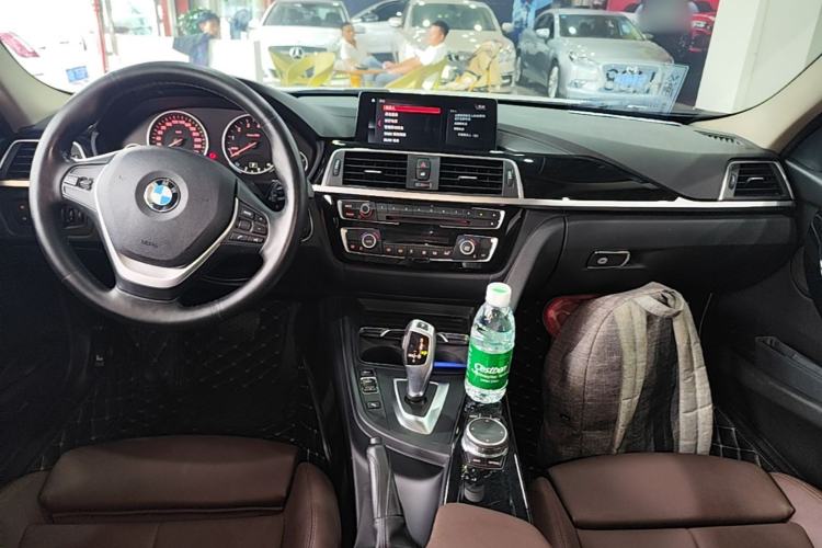Used BMW 3 Series 2019 320Li Fashion Model Center Console
